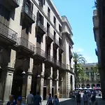 Colom شقة